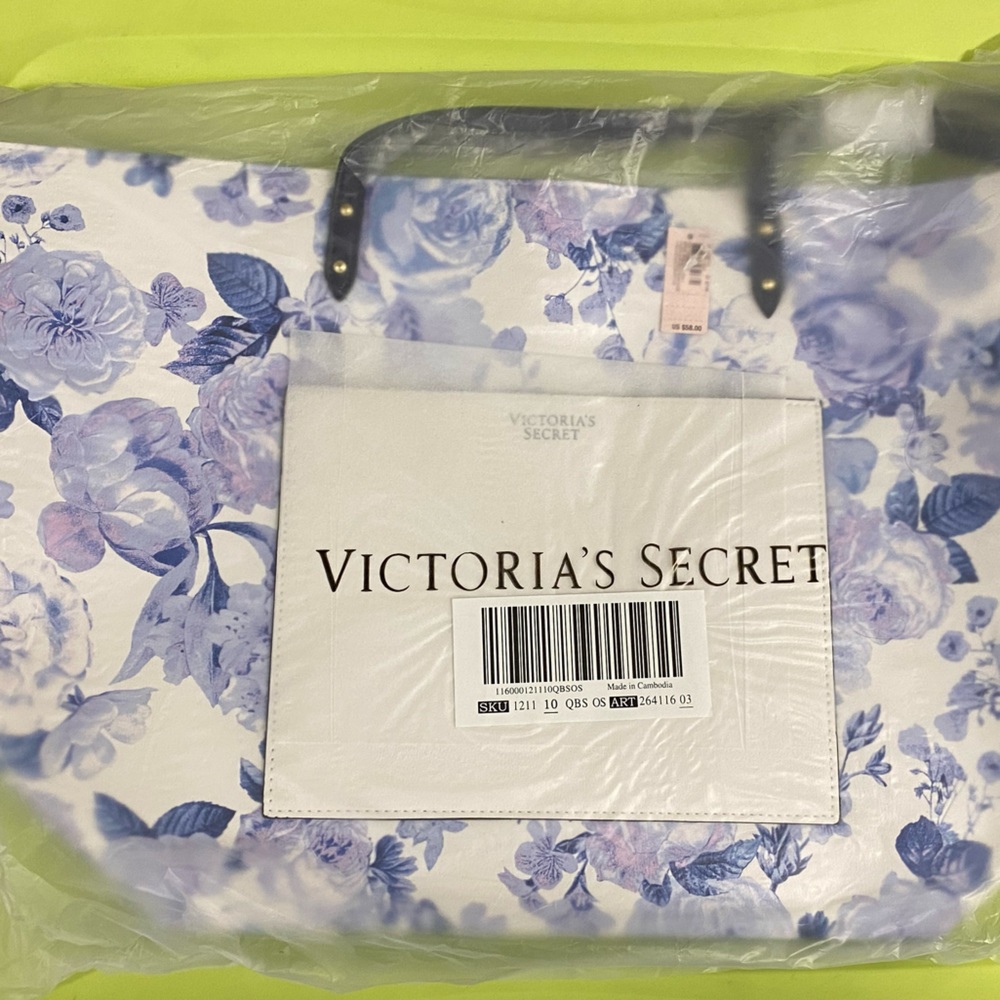 NEW Special Edition VICTORIA’S SECRET Floral Total - Picture 4 of 9
